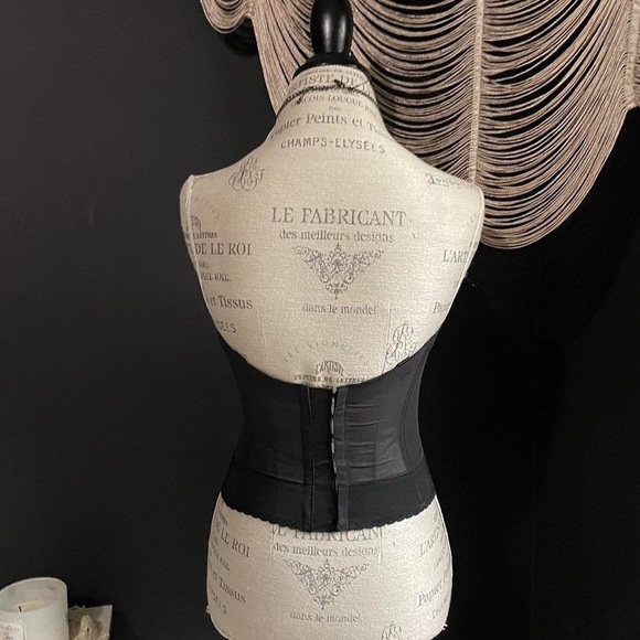 Vintage Black Lace Bustier Corset - Picture 2 of 4